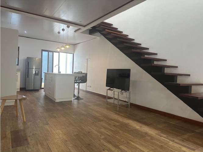 Moderna Casa con Ubicación Excepcional en Santa Ana - Imagen 5