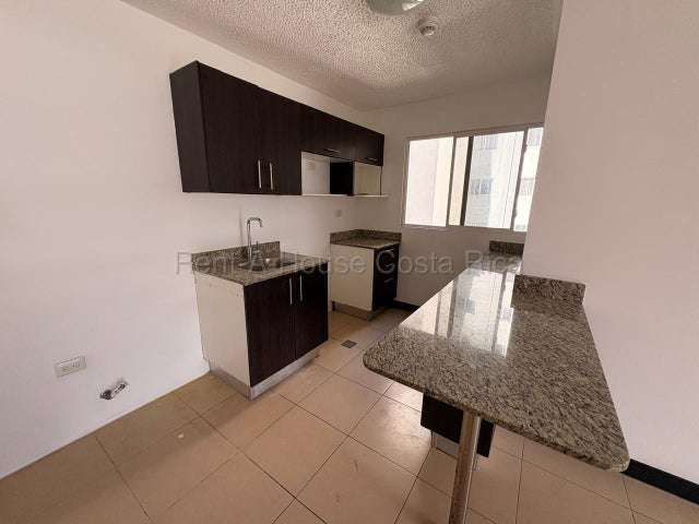 Alquiler de Apartamento en CONCASA-San Rafael de Alajuela. - Imagen 4