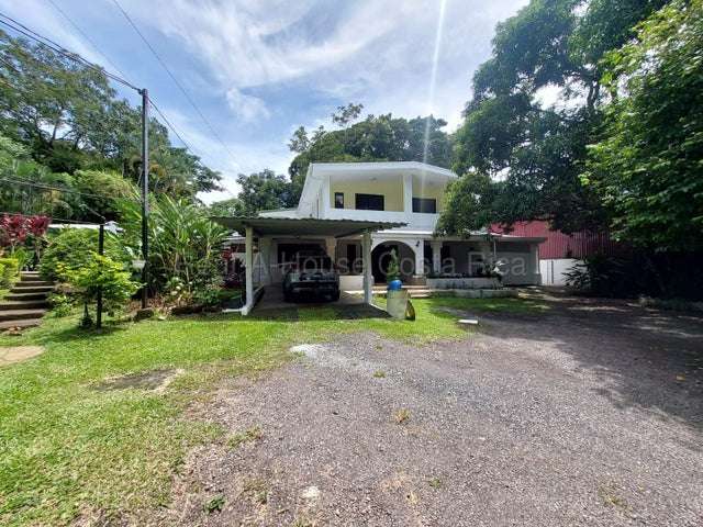 Alquiler de Casa en Mora-Colón. 