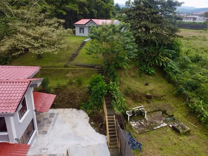 Lote Premium de USO Mixto-233m2 con Frente Directo con Calle Principal-Ciudad Quesada 