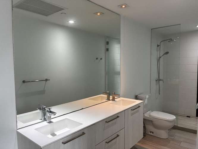 Exclusivo apartamento amueblado de 2 habitaciones en Rohrmoser con piscina y vistas a la montaña