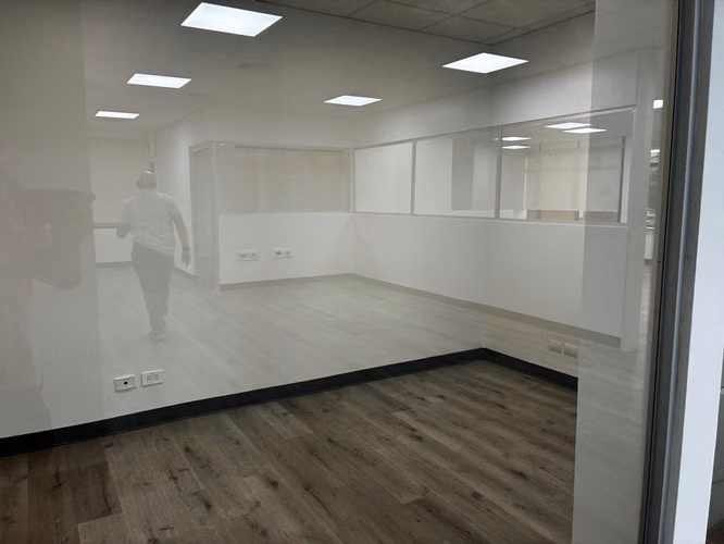 Oficina en alquiler de 300 m² en centro corporativo, Paseo Colón, con seguridad 24 horas - Imagen 8