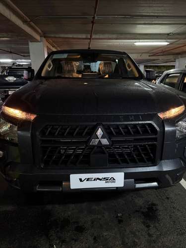  SE VENDE MITSUBISHI L – ¡IMPECABLE, COMO NUEVA! 