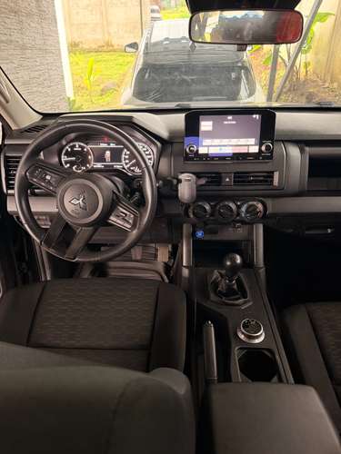  SE VENDE MITSUBISHI L – ¡IMPECABLE, COMO NUEVA! 