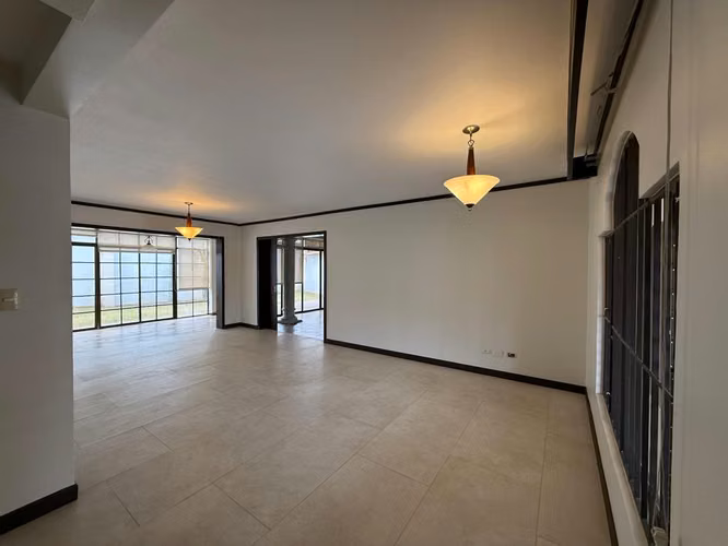 EN VENTA - AMPLIA CASA - RESIDENCIAL EL PASO DE LAS GARZAS - BELEN - Imagen 5