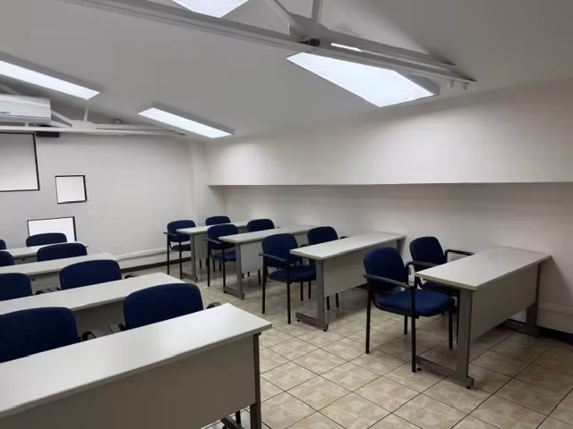 Ofibodega en alquiler de 300m² con seguridad 24/7 en Barrio México, San José - Imagen 6