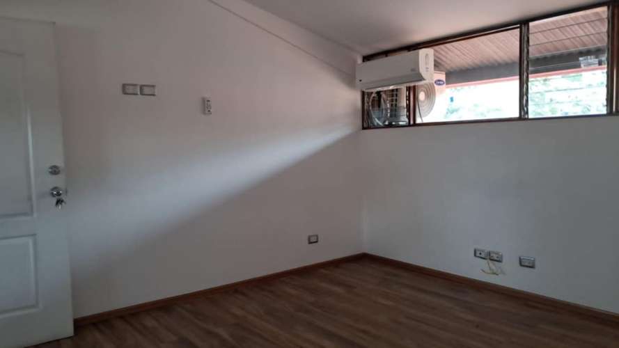 Oficina en Escazú. San José. Alquiler con Servicios y Equipado  - Imagen 1