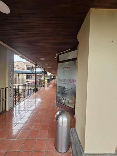 Oficina en Escazú. San José. Alquiler con Servicios y Equipado  - Imagen 14