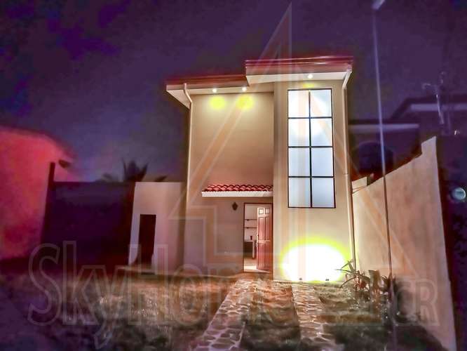 50 / Casa / Alquiler / Guachipelín Norte / 2 hab / 2 Parqueos / Seguro - Imagen 16