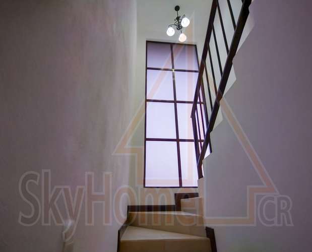 50 / Casa / Alquiler / Guachipelín Norte / 2 hab / 2 Parqueos / Seguro - Imagen 9
