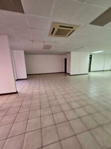 Oficina en Alquiler. San José. 160m2 - Imagen 8