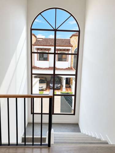 Casa en Venta Pozos Santa Ana | 300 m² | 3 Niveles | Hab servicio| Patio - Imagen 9