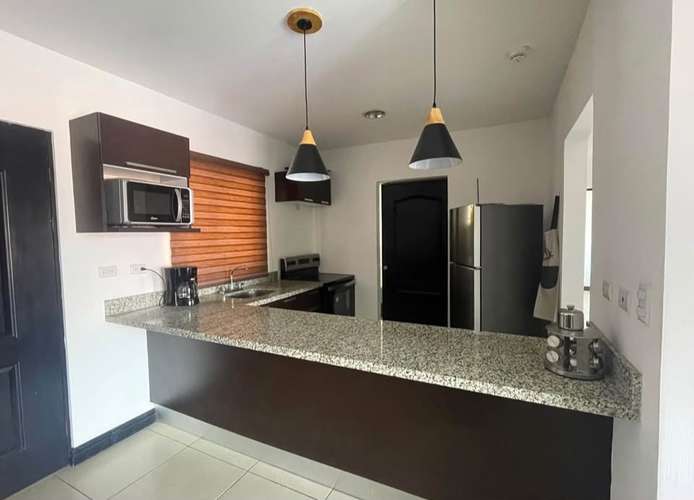 4562586 / Apartamento en venta / Tres Ríos / Condominio Torres del Sol / Amueblado y equipado