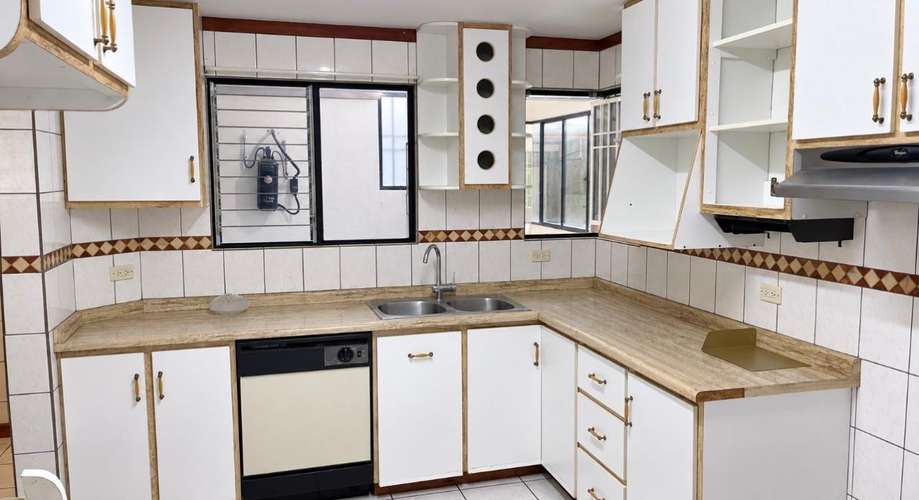  APARTAMENTO en venta 135 M² EN PRIMER PISO GEROMA/ROHRMOSER (sin cuota mantenimiento) - Imagen 3
