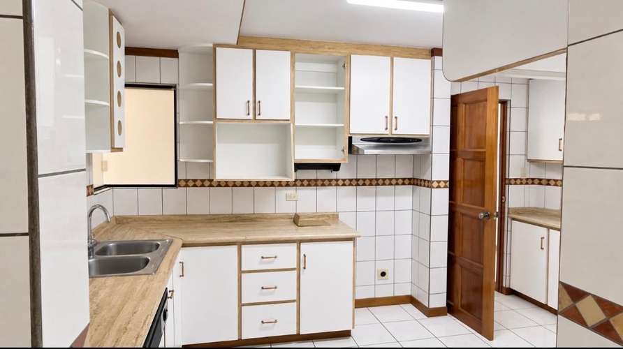  APARTAMENTO en venta 135 M² EN PRIMER PISO GEROMA/ROHRMOSER (sin cuota mantenimiento) - Imagen 2