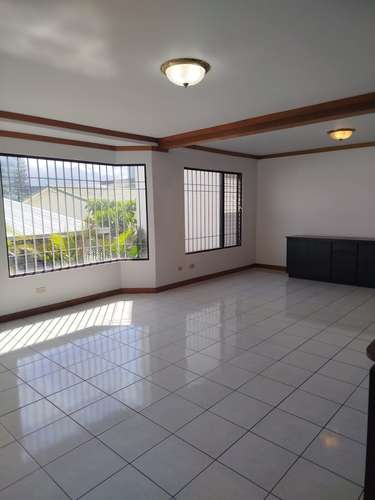  APARTAMENTO en venta 135 M² EN PRIMER PISO GEROMA/ROHRMOSER (sin cuota mantenimiento)