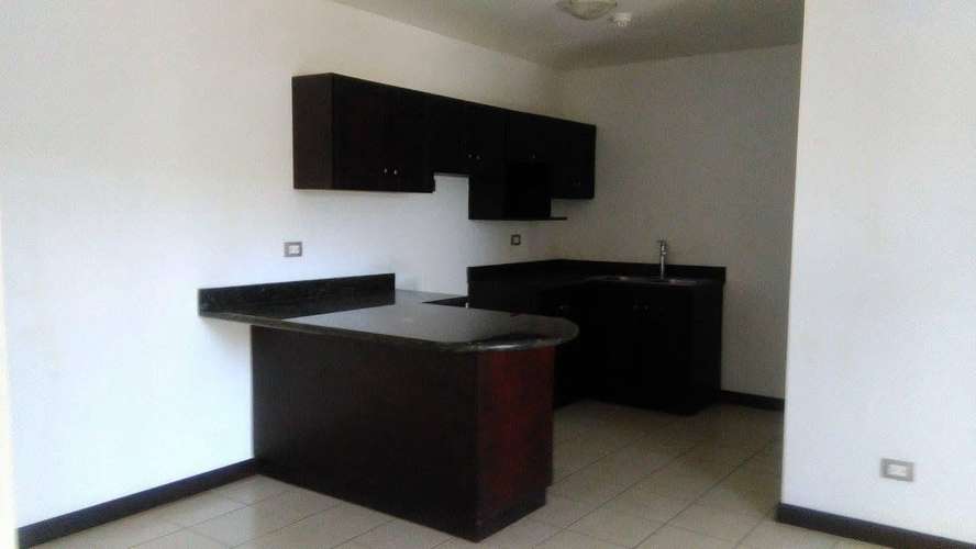 2057A / ALQUILER /APARTAMENTO / MORA - COLON / CONDOMINIO / SEGURO