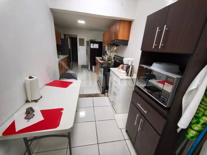 Venta de Casa en Residencial Guayabos, Curridabat, ID#43670 - Imagen 13