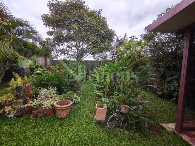 Venta de Casa en Residencial Guayabos, Curridabat, ID#43670 - Imagen 7