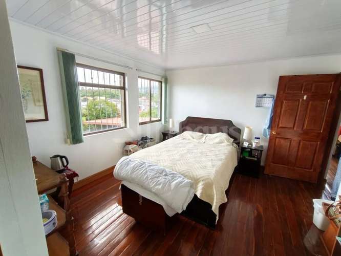 En venta casa en Guayabos de Curridabat. - Imagen 15