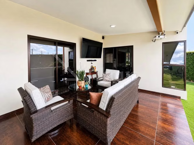 Venta de Casa con Piscina en Condominio ID#43428 - Imagen 2