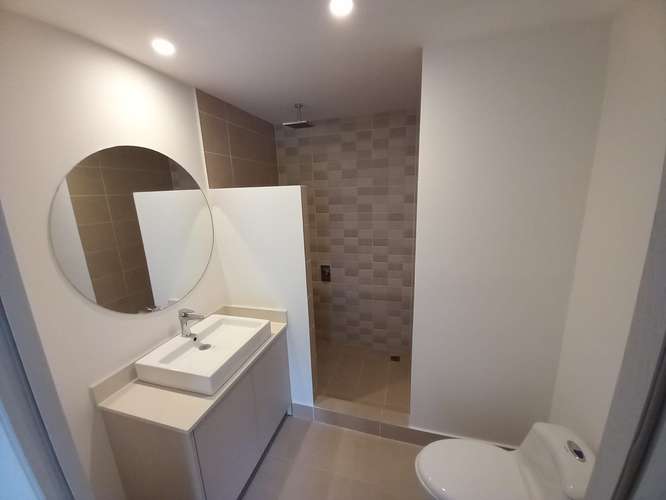 9 / Alquiler / Apartamento / Brasil Santa Ana / Condominio / Seguro - Imagen 17