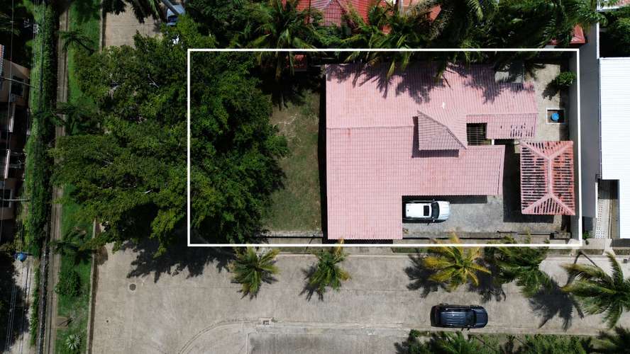 BEACH HOUSE FOR SALE | 4 BEDROOMS | NO HOA | LAS PALMAS, PLAYAS DEL COCO | $525,000 CASA CERCA DE LA PLAYA EN VENTA | 4 