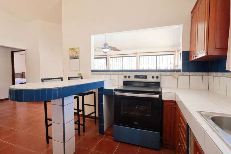 BEACH HOUSE FOR SALE | 4 BEDROOMS | NO HOA | LAS PALMAS, PLAYAS DEL COCO | $525,000 CASA CERCA DE LA PLAYA EN VENTA | 4 