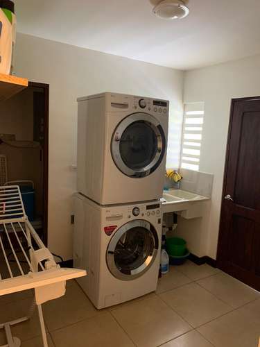 Vendo una Hermosa Casa de un solo nivel en Residencial Los Reyes, Condominio Los Manzanos.  - Imagen 19