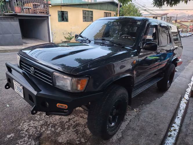 4 RUNNER 1995