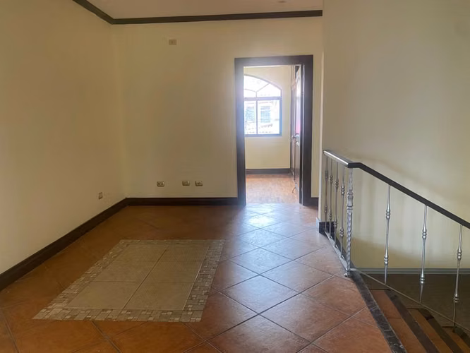 Nuevo en el mercado, vistas buenas, casa en condominio,gran sala enorme. - Imagen 10