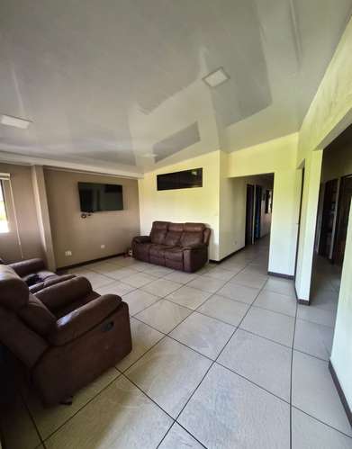  Propiedad de 890 m² con 2 Casas Independientes y Uso de Suelo Mixto | San Pablo de Heredia - Imagen 10