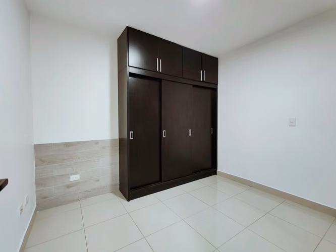 Santa Ana - ATENCIÓN INVERSIONISTA- 2 habitaciones + Oficina- 2 parqueos - Imagen 8