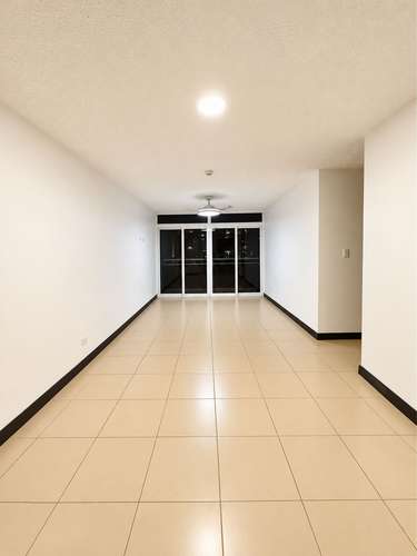 Alquiler Concasa Condominio 9-10 | 3 Hab | 2 Parqueos | Balcón - Imagen 2