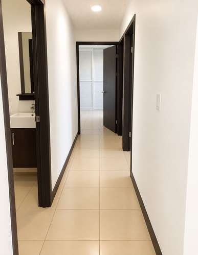 Alquiler Concasa Condominio 9-10 | 3 Hab | 2 Parqueos | Balcón - Imagen 5