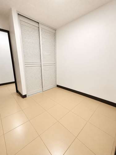 Alquiler Concasa Condominio 9-10 | 3 Hab | 2 Parqueos | Balcón - Imagen 8