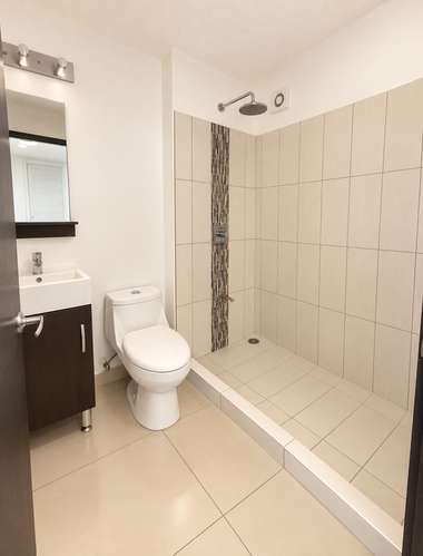 Alquiler Concasa Condominio 9-10 | 3 Hab | 2 Parqueos | Balcón - Imagen 6