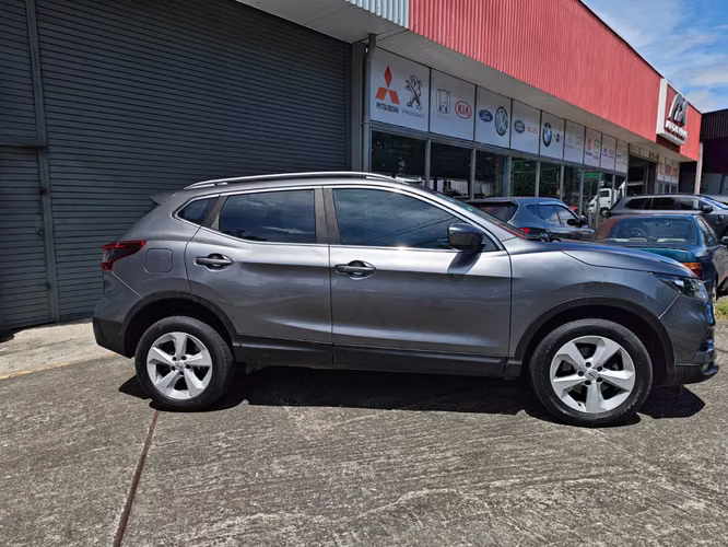 Nissan Qashqai año 2021 - Imagen 2