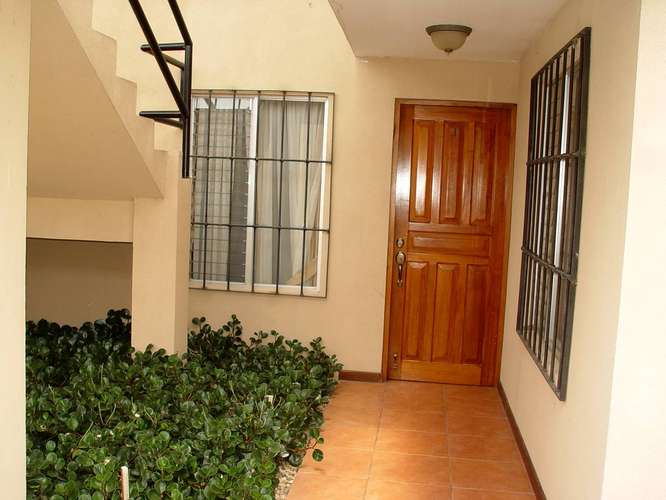 Apartamento en residencial seguro Guachipelín  420000 - Imagen 4