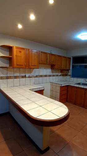 Apartamento en residencial seguro Guachipelín  420000 - Imagen 6