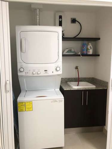 Apartamento en edificio privado, Sabana Norte 625.000