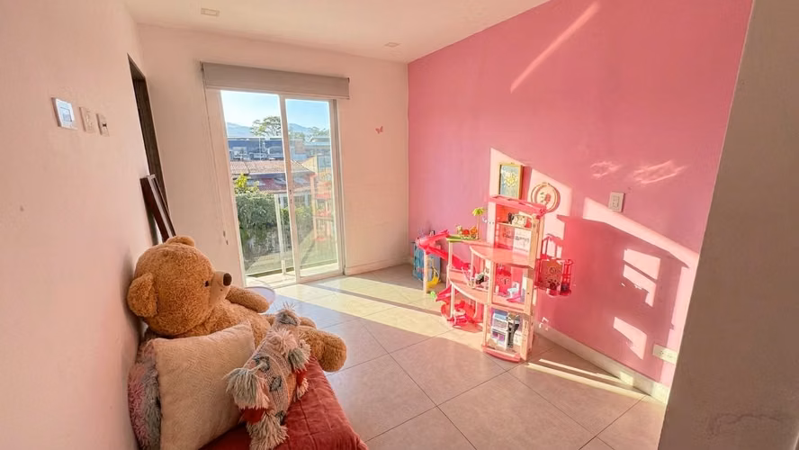 Venta de apartamento de 2 cuartos en condominio en Pinares, Curridabat # - Imagen 8