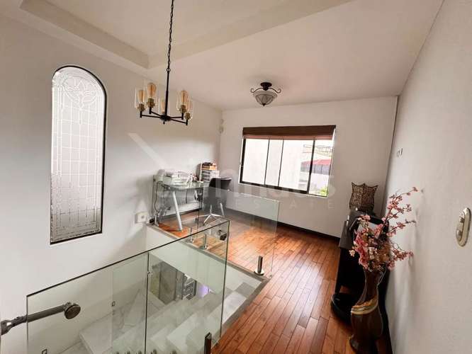 Hermosa casa con patio y habitación en planta baja en Lomas de Ayarco- id 43792 - Imagen 8