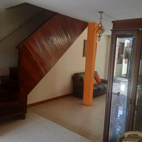 Se Vende Casa de dos pisos en Rorhmoser  - Imagen 6