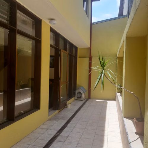 Se Vende Casa de dos pisos en Rorhmoser  - Imagen 9