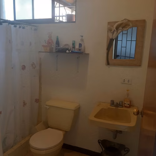 Se Vende Casa de dos pisos en Rorhmoser  - Imagen 16