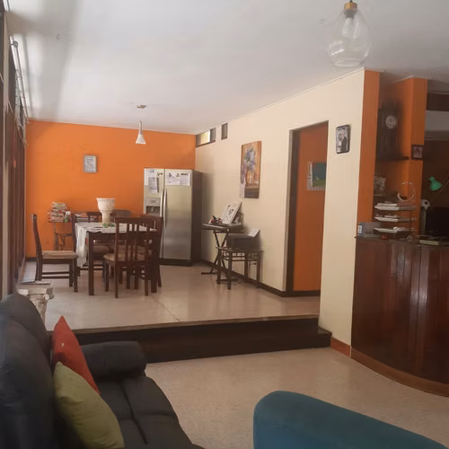 Se Vende Casa de dos pisos en Rorhmoser  - Imagen 2