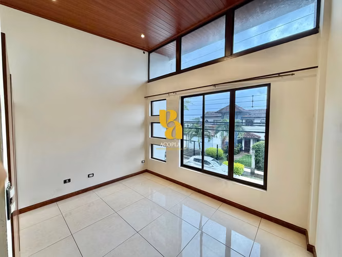 Alquiler de casa de 3 habitaciones en residencial en Santa Ana - Imagen 15