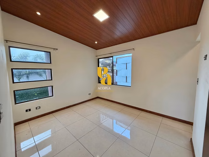 Alquiler de casa de 3 habitaciones en residencial en Santa Ana - Imagen 11