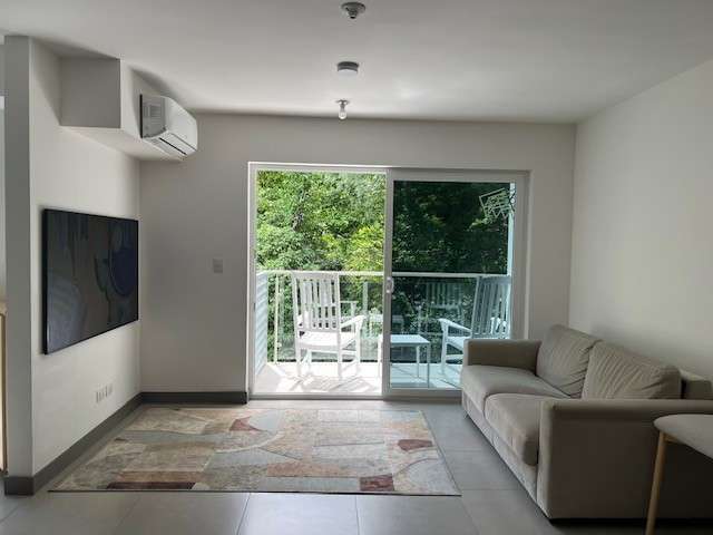 Apartamento Punta Esmeralda Esquinero con 2 parqueos - Imagen 3